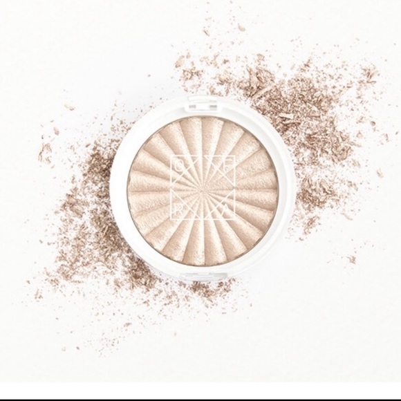 ORFA Glazed Donut Highlighter - Picture 1 of 3